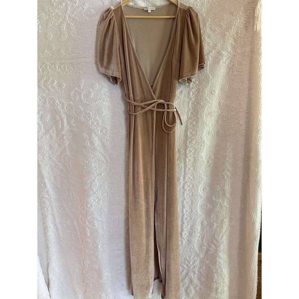 Wedding Guest BALTIC BORN Taupe Maxi Wrap Dress Size Small Flutter Sleeve Velvet - Picture 2 of 8